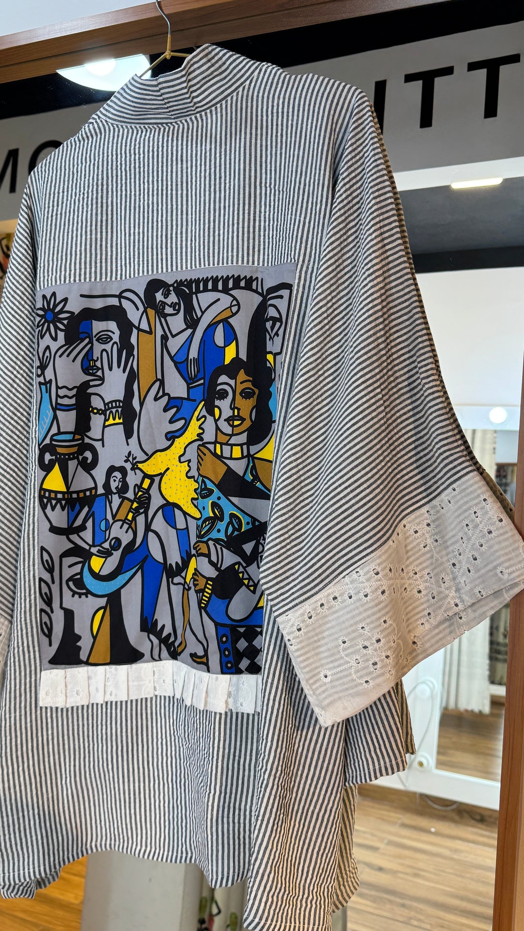 Picasso & masotii strip Linen kimono