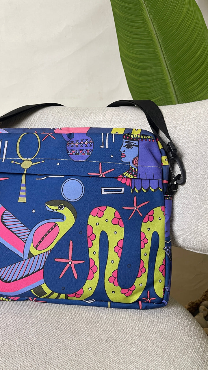 Pharaonic Fantasies Laptop sleeve