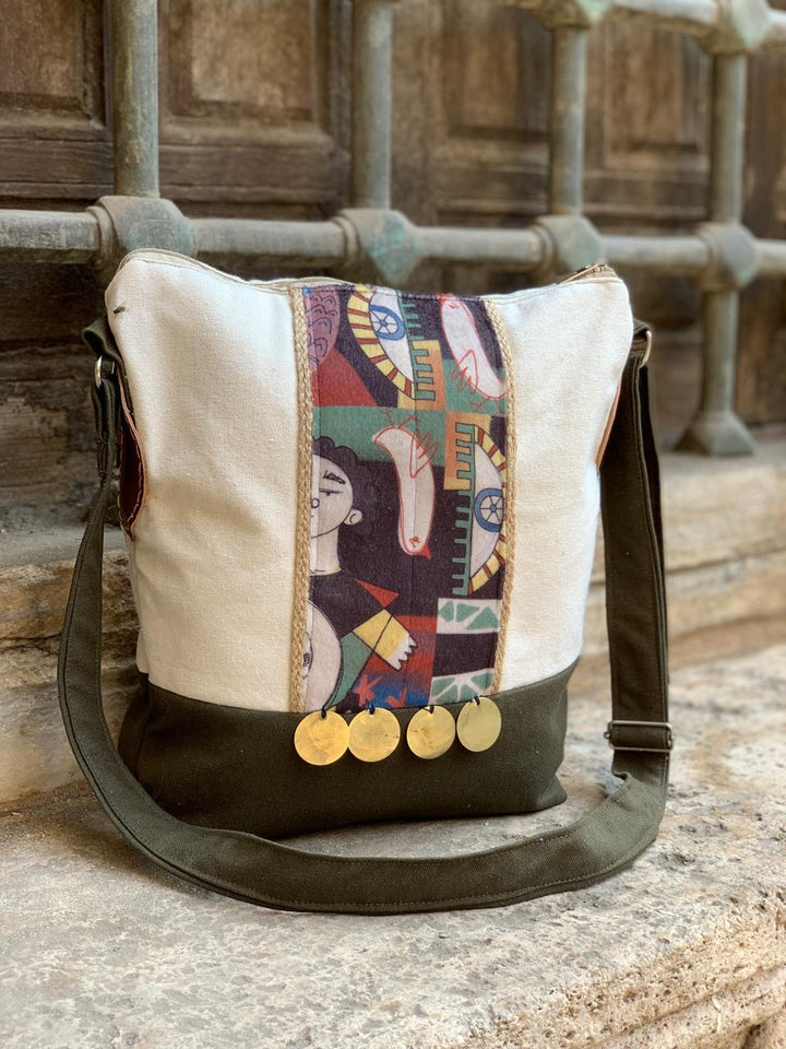 “ G A 2 “ cross bag