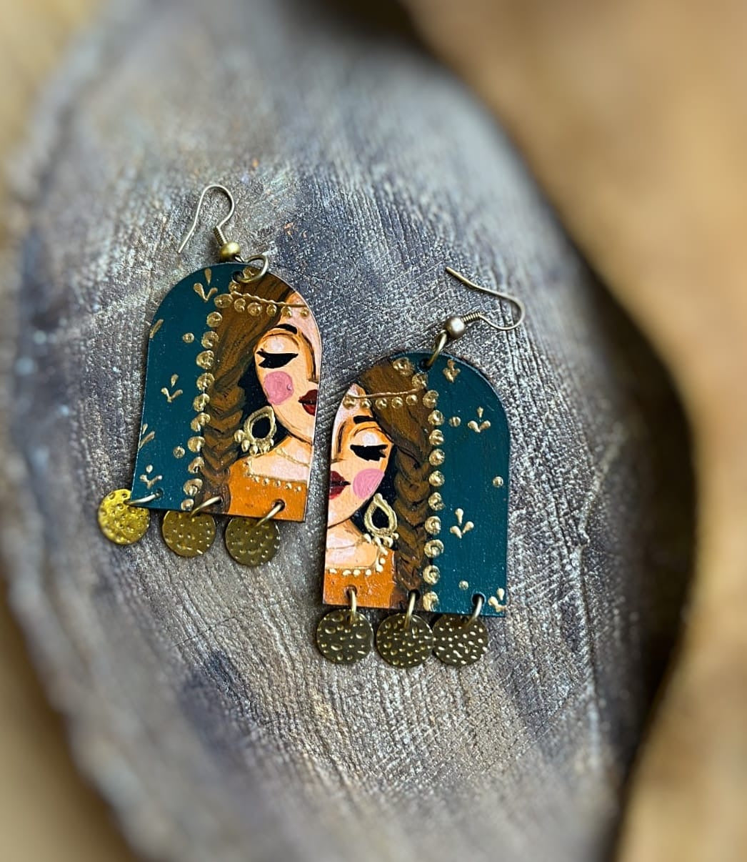 Folk women Earrings
