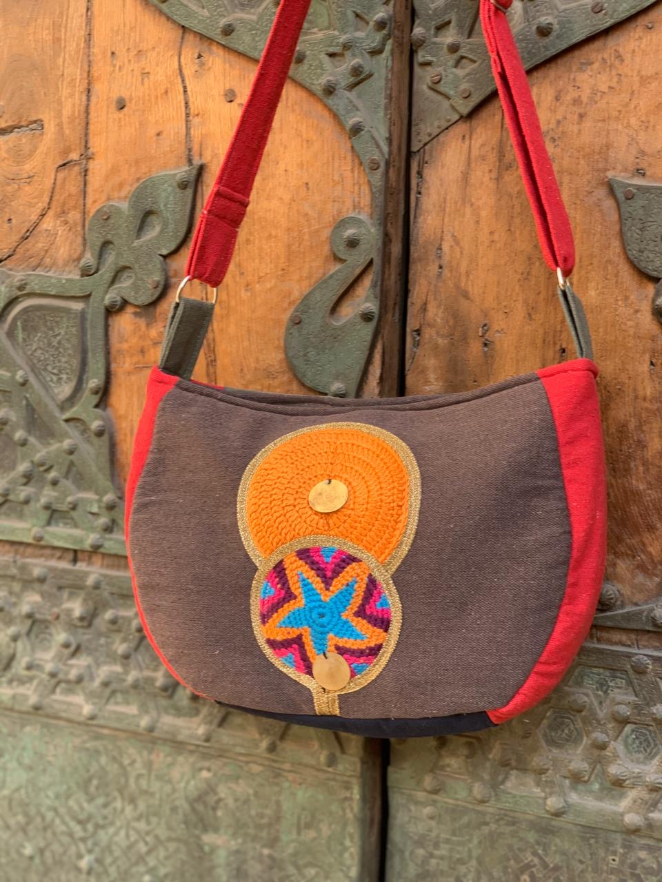 A3 “3” cross bag