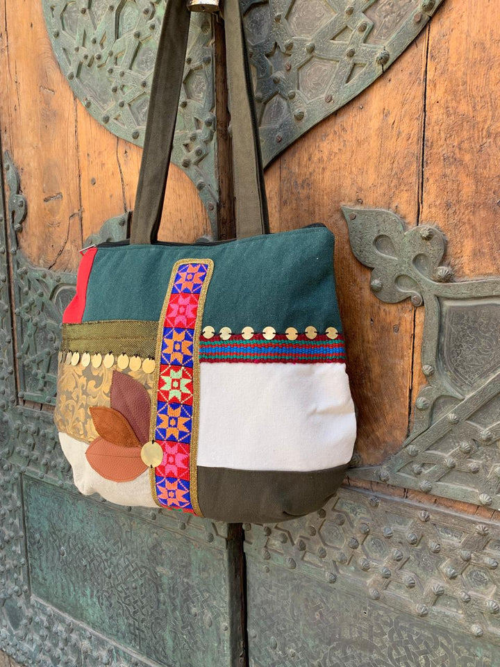 “ A 14 “ shoulder bag