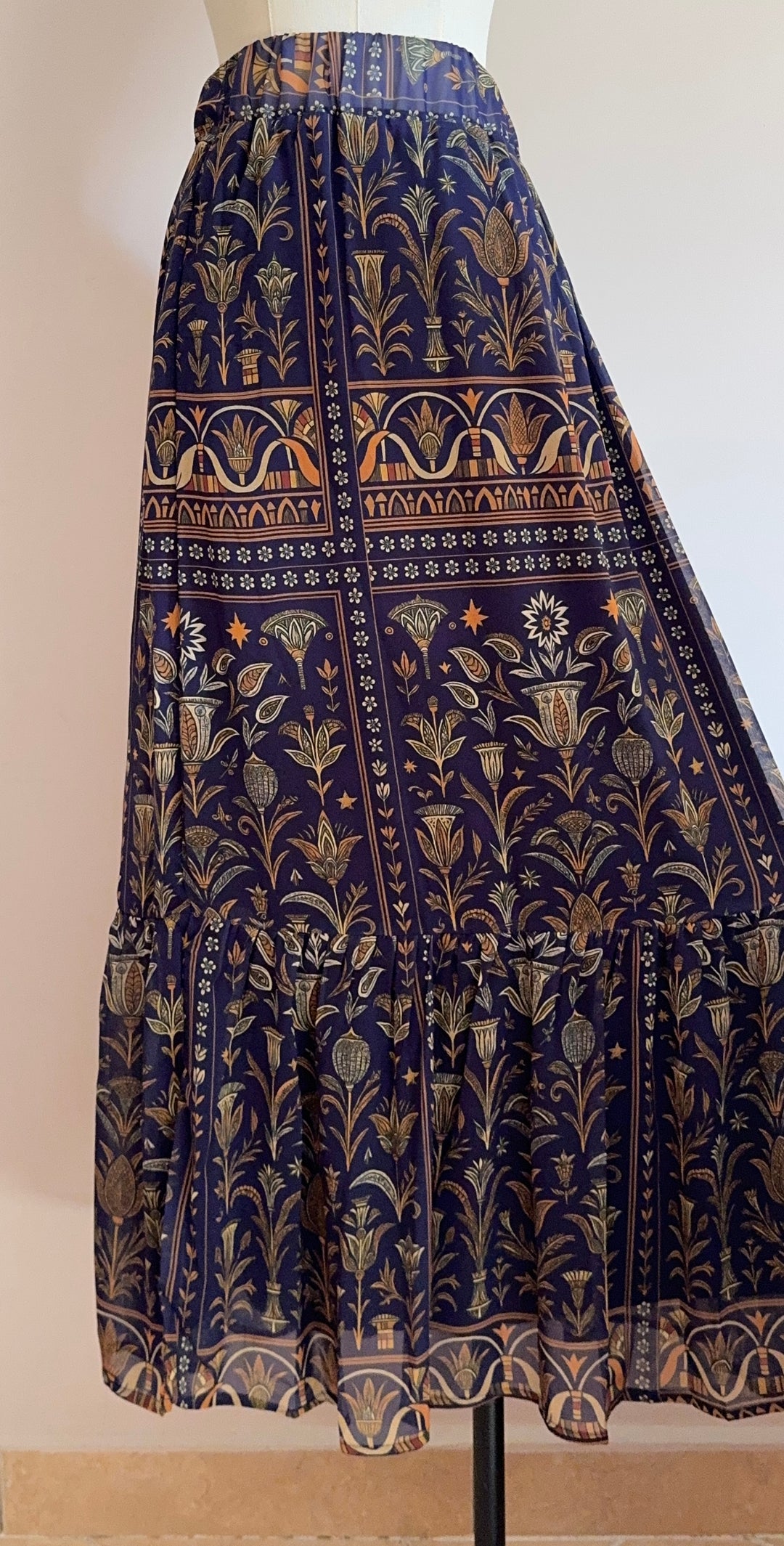bandana Egyptian theme padded chiffon skirt