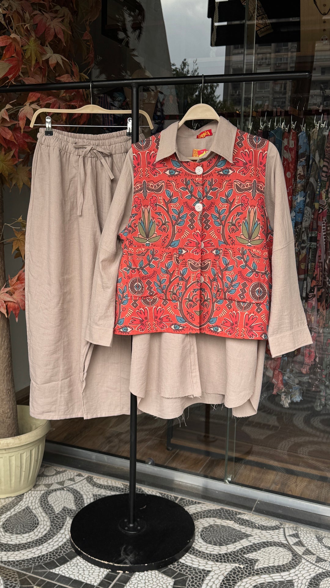 Amber blessing linen vest