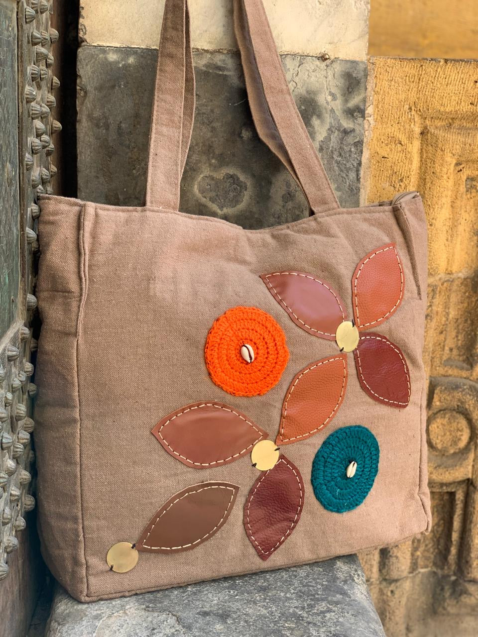 “ A 7 “ shoulder bag