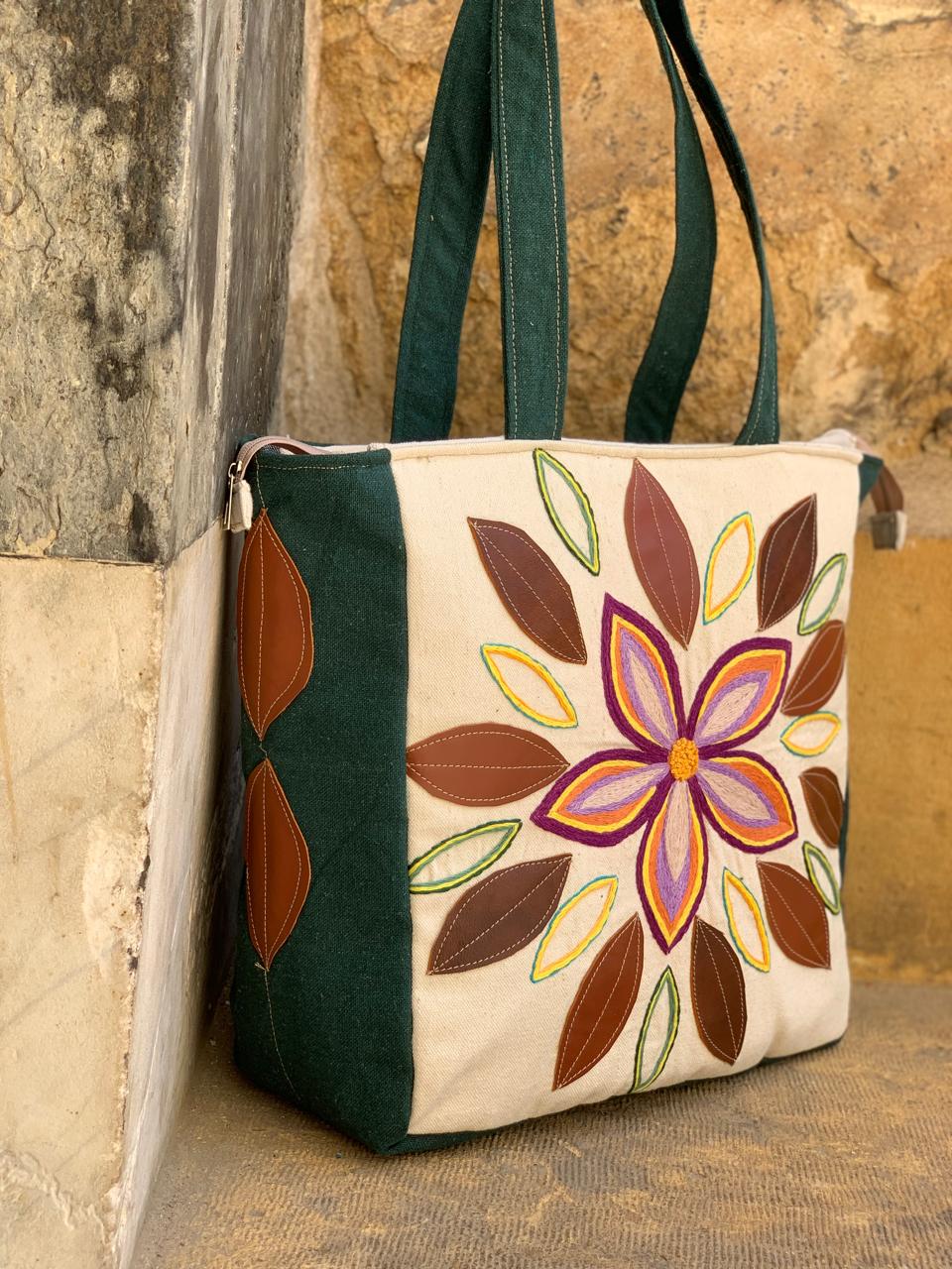 “ A 12 “ shoulder bag