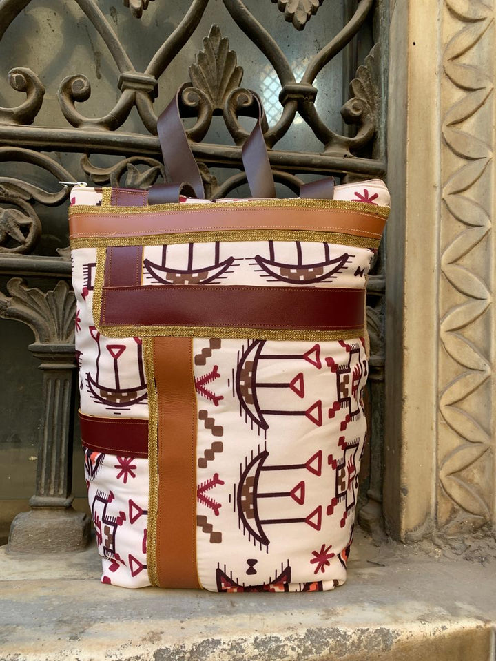 White klim X brown strips shoulder bag