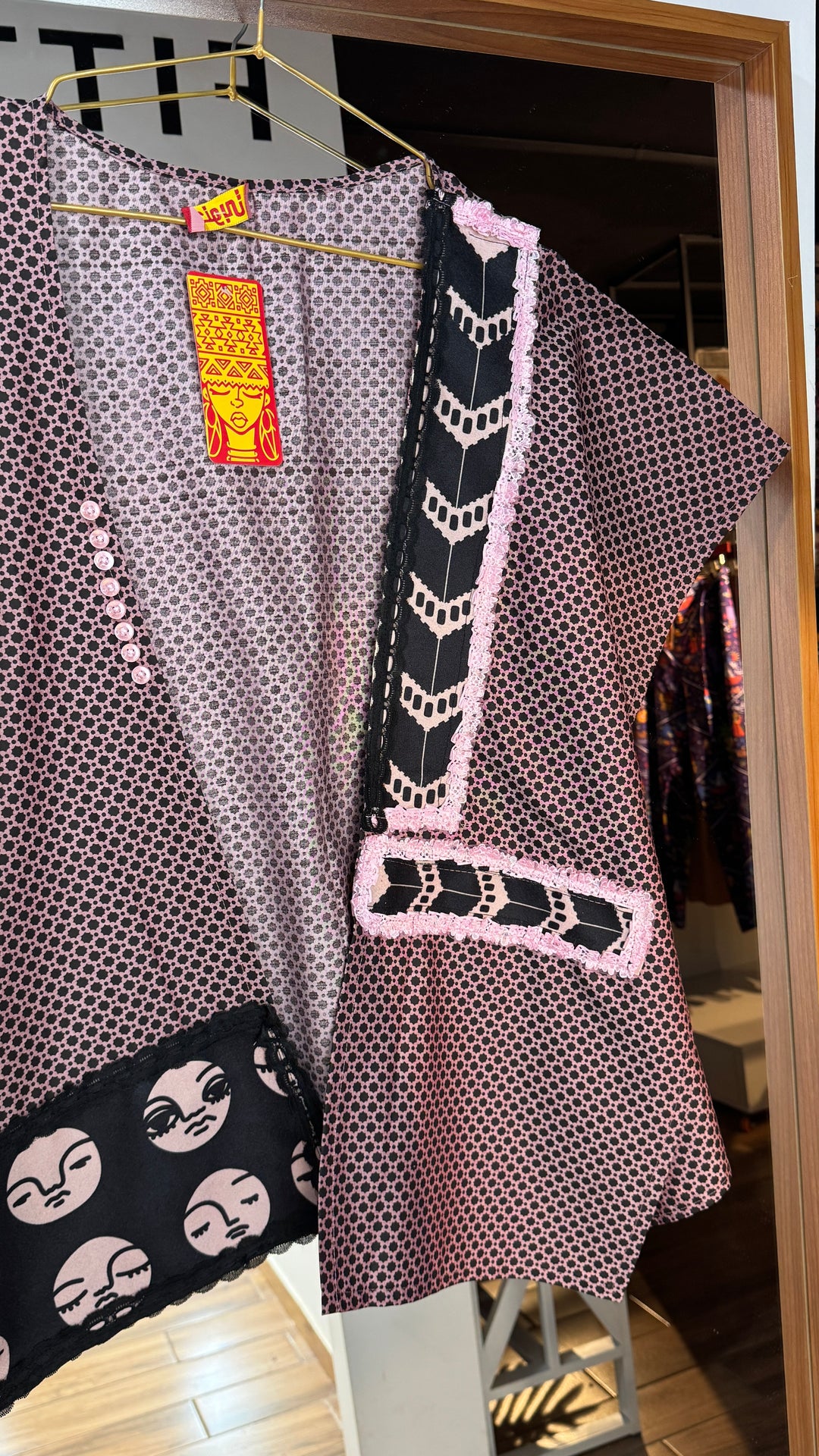 Black “1” cap Kimono