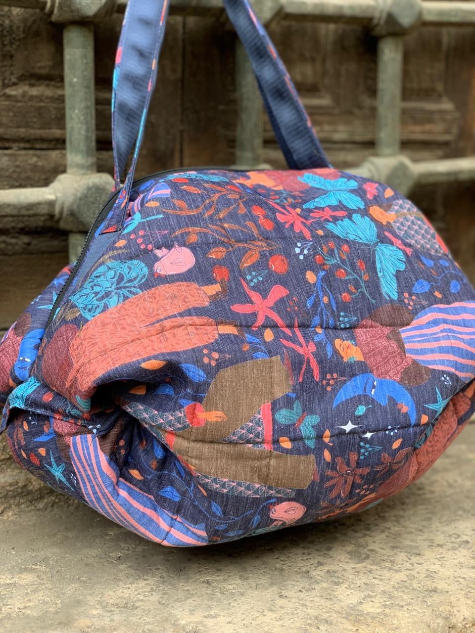 G4 “2” shoulder bag