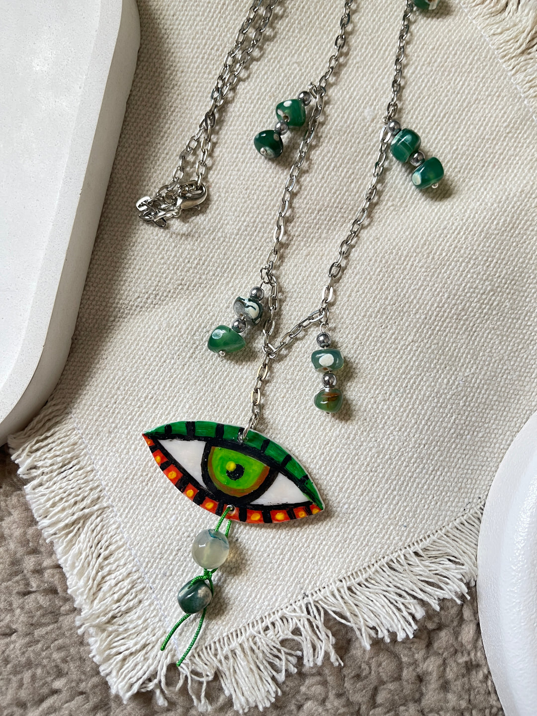 The eye in Green necklace