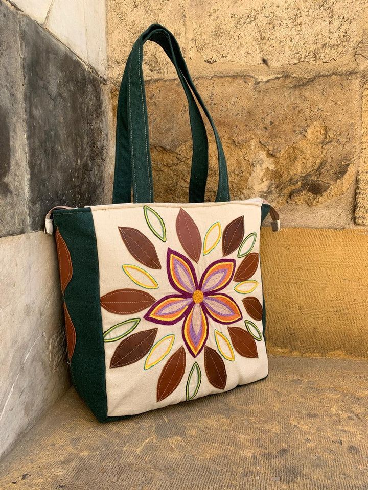 “ A 12 “ shoulder bag