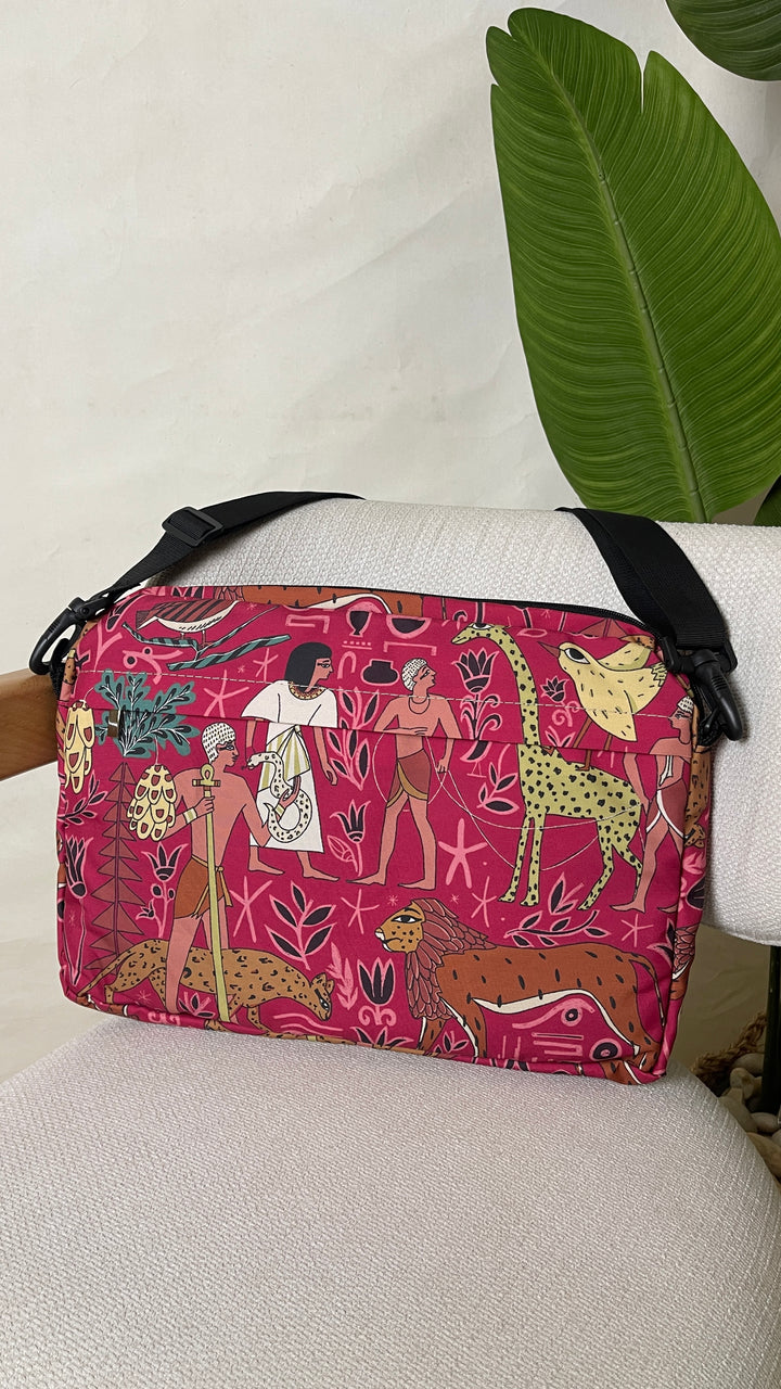 Isis jungle Laptop sleeve