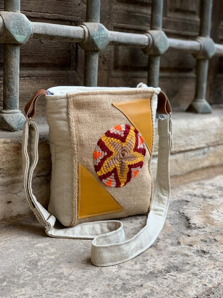 “ G A “ cross bag