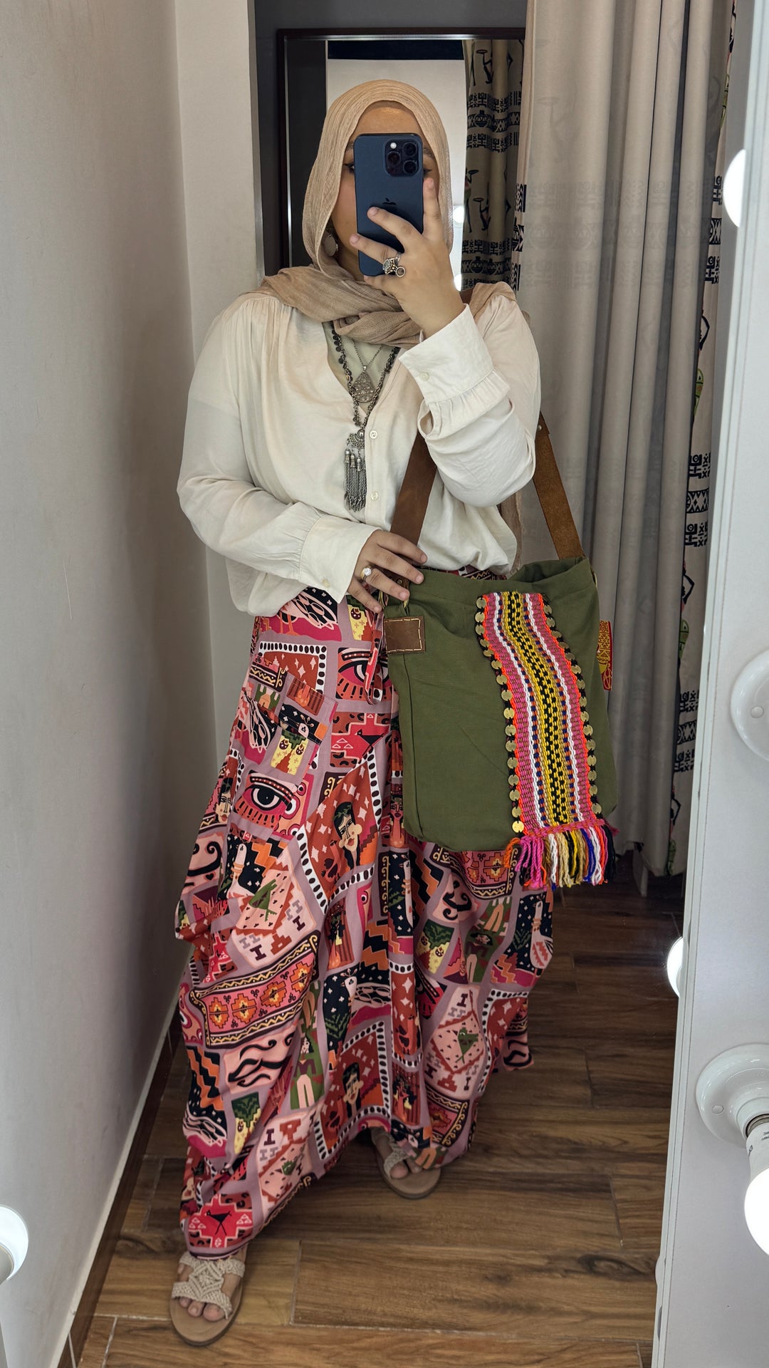 Green klim tassels bag
