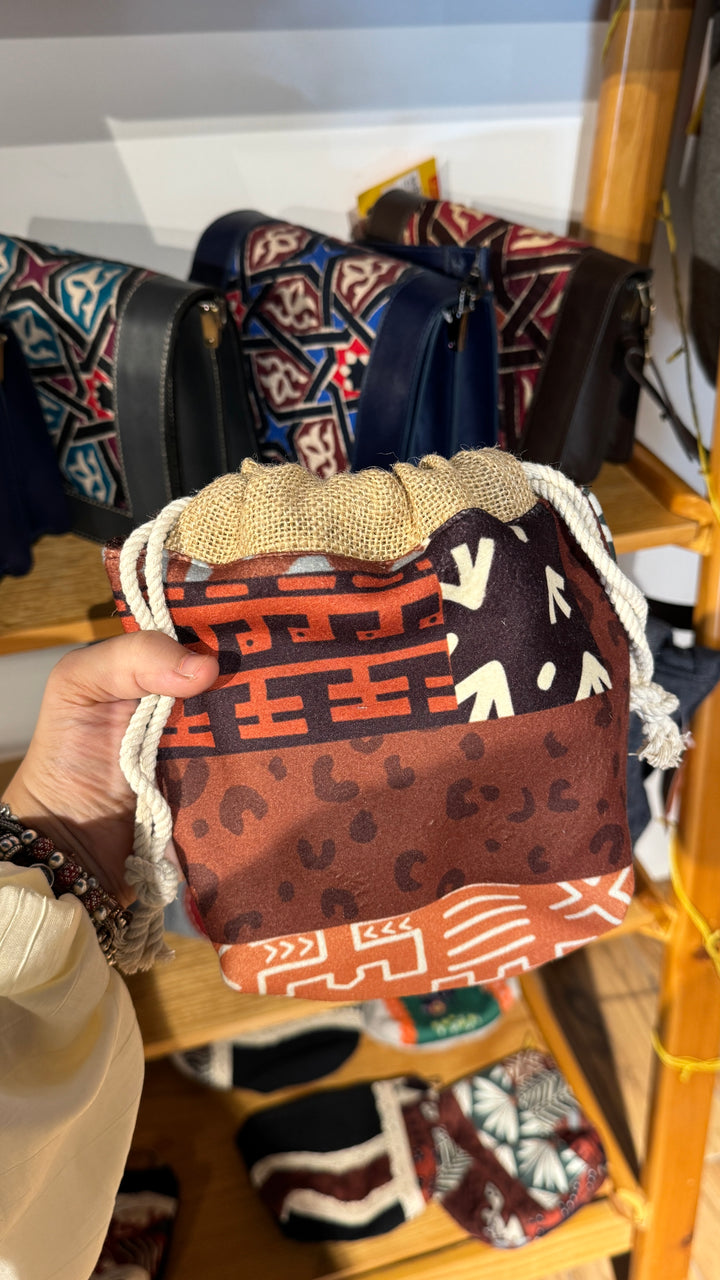 Khesh patches Pouch
