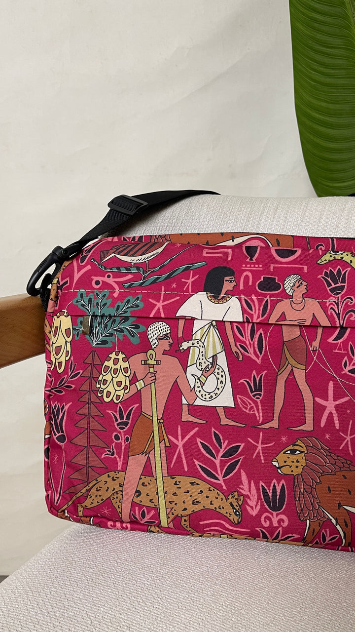 Isis jungle Laptop sleeve