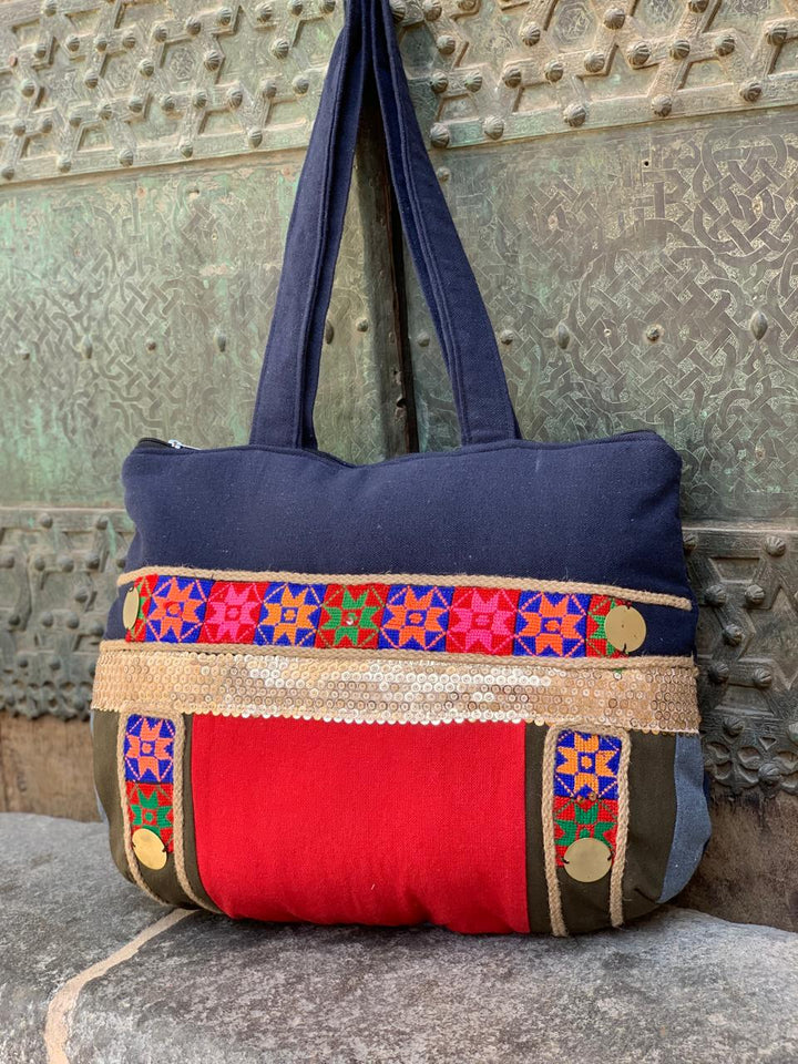 “ A 6 “ shoulder bag