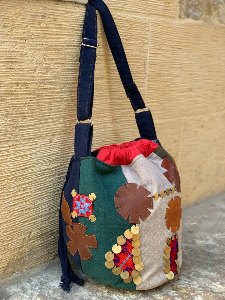 “ A 7 “ shoulder bag