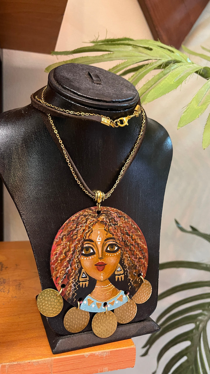 The Nubian girl necklace