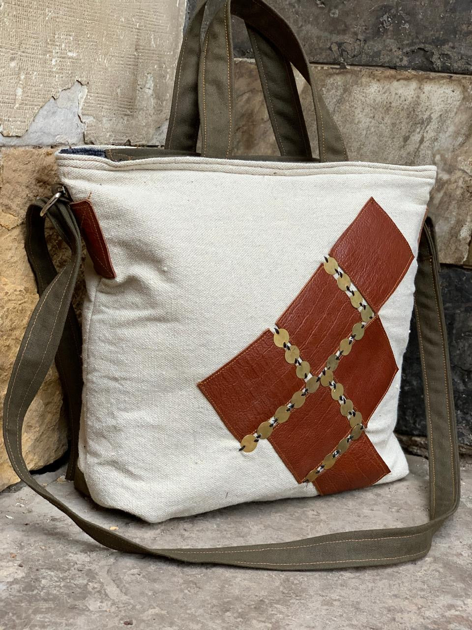 “B” 2 cross / shoulder bag