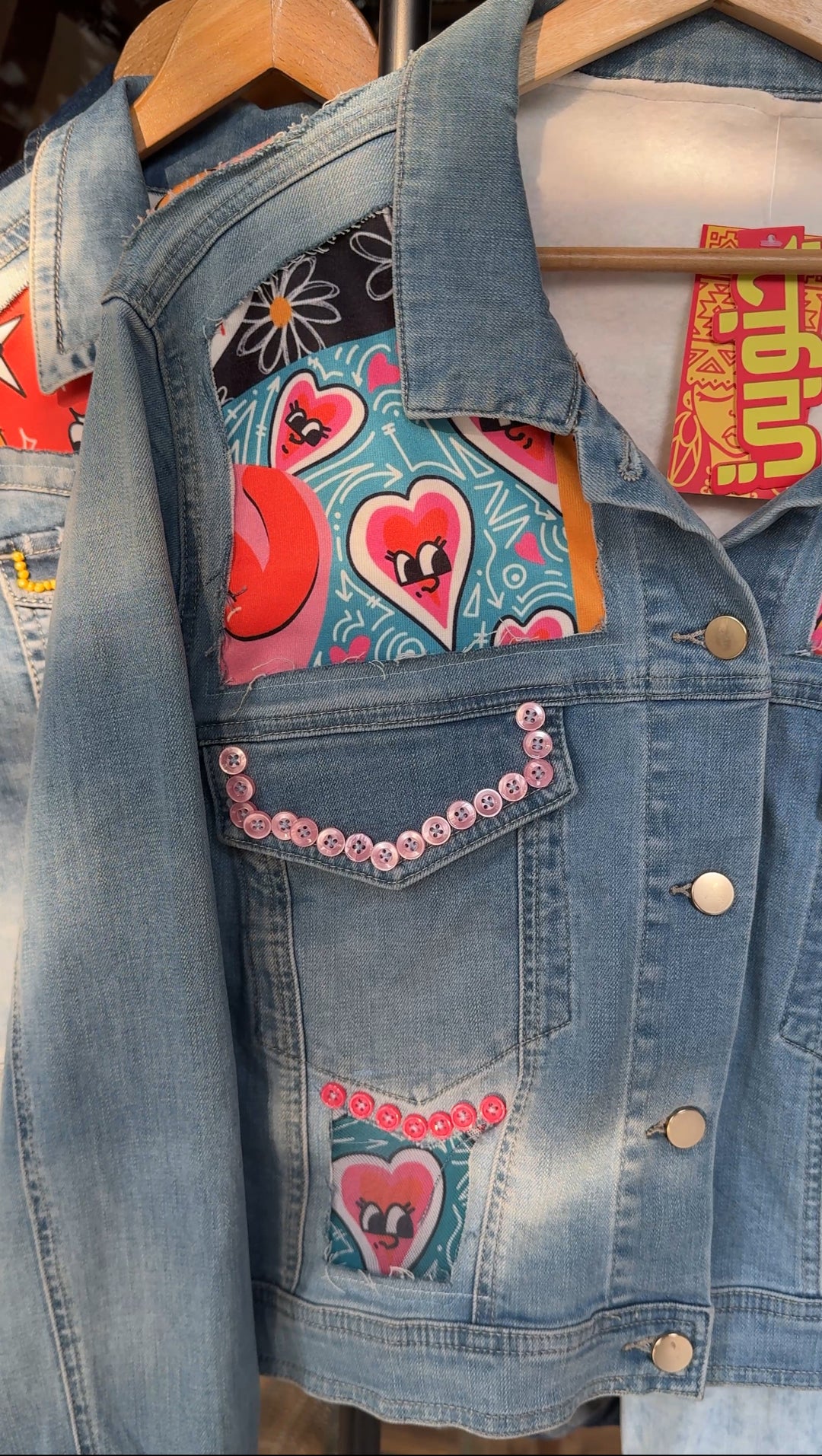 Pop colors x buttons Recycle denim jacket