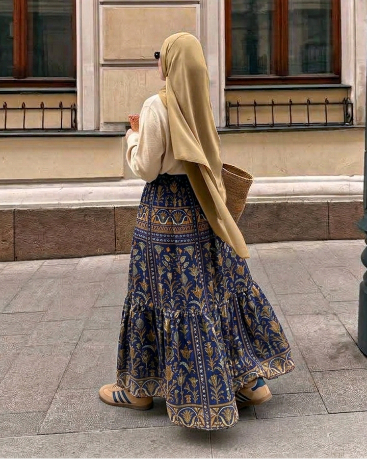 bandana Egyptian theme padded chiffon skirt