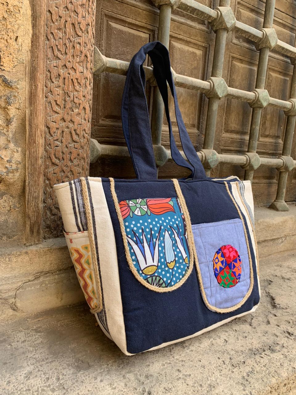 “ L L 4“ shoulder bag